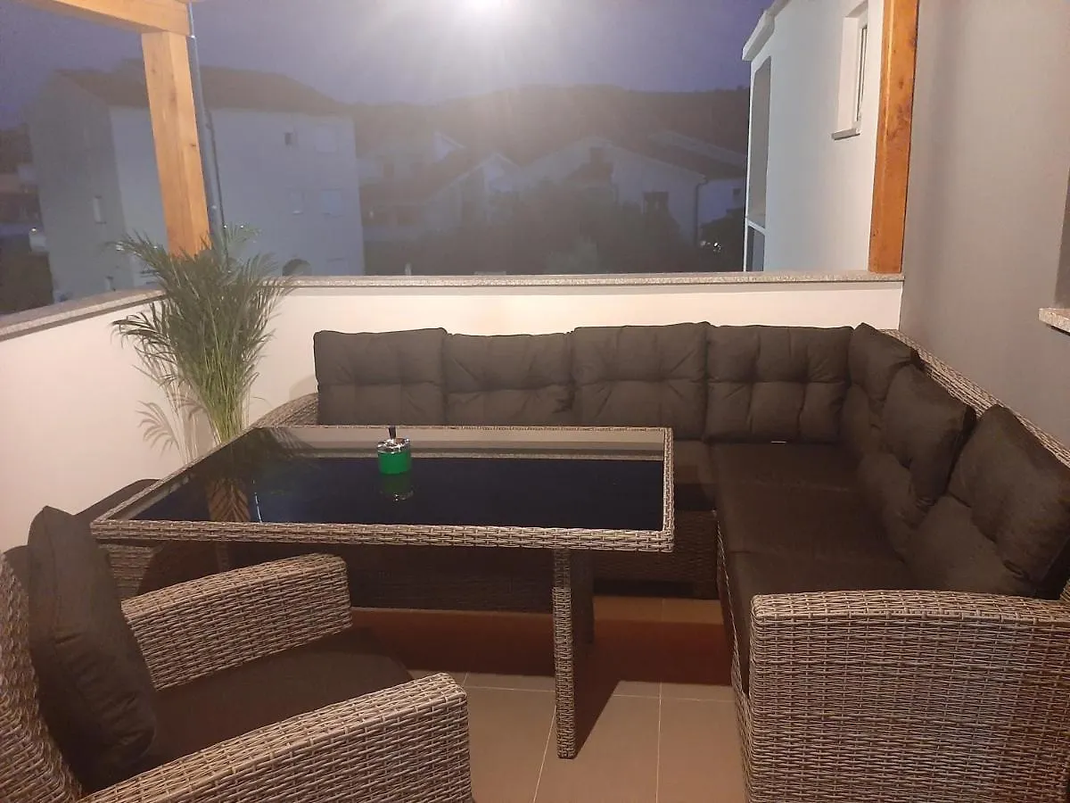Apartment Apartman Mate Lopar Croatia